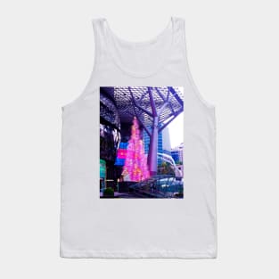 Street Christmas tree decoration in pink neon lights Tank Top